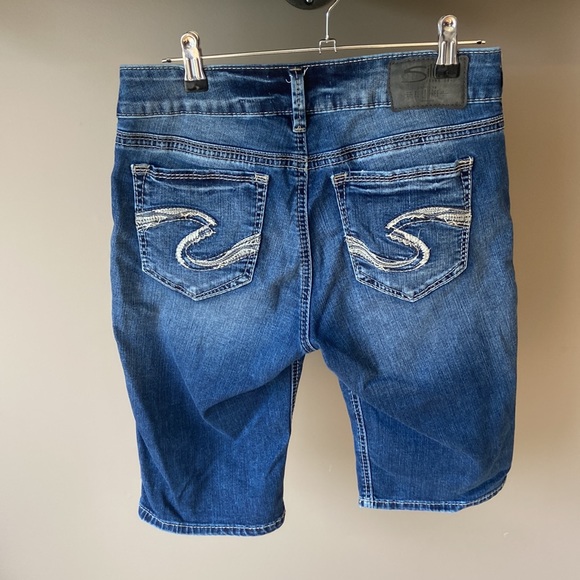 Silver Jeans Co. Suki Bermuda Jean shorts size 27 - Picture 4 of 5